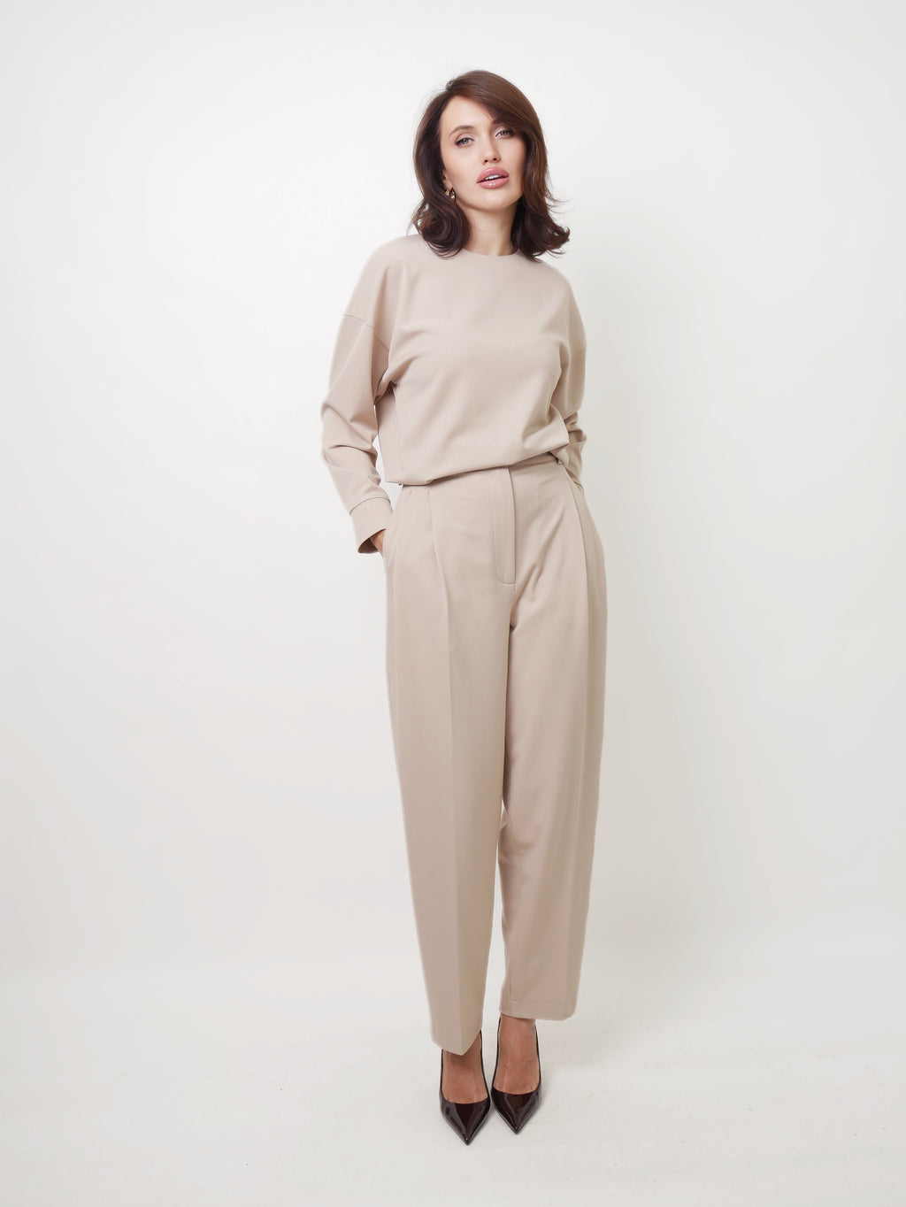 Cigaretové kalhoty pale beige