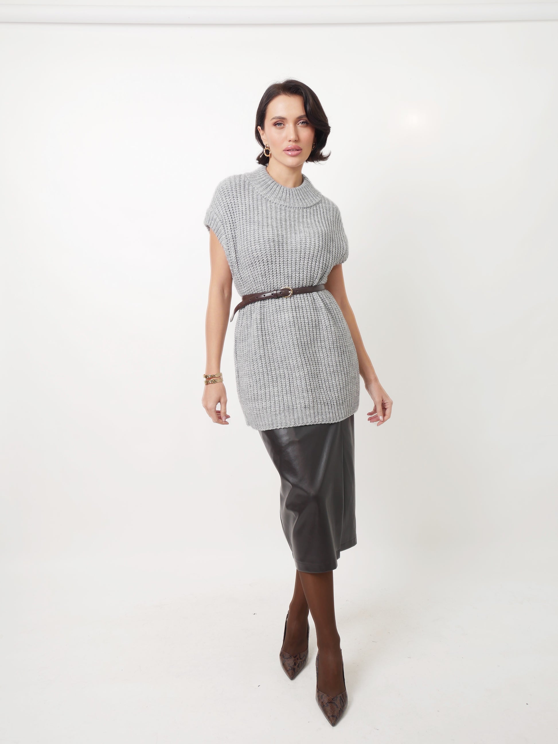 Vesta "Knitted" grey