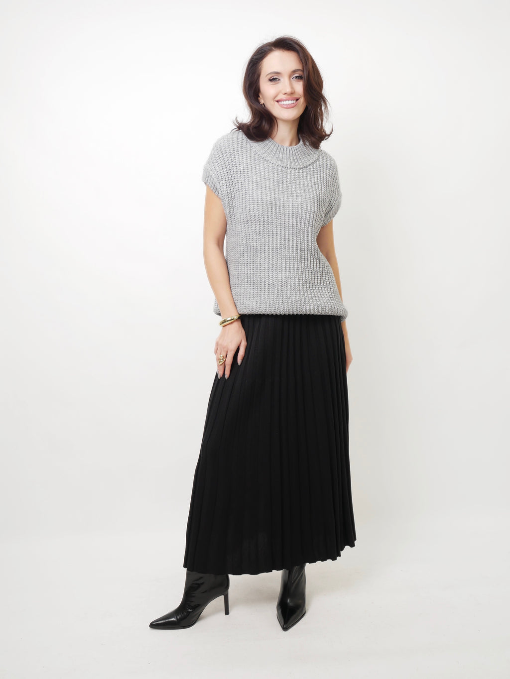 Vesta "Knitted" grey