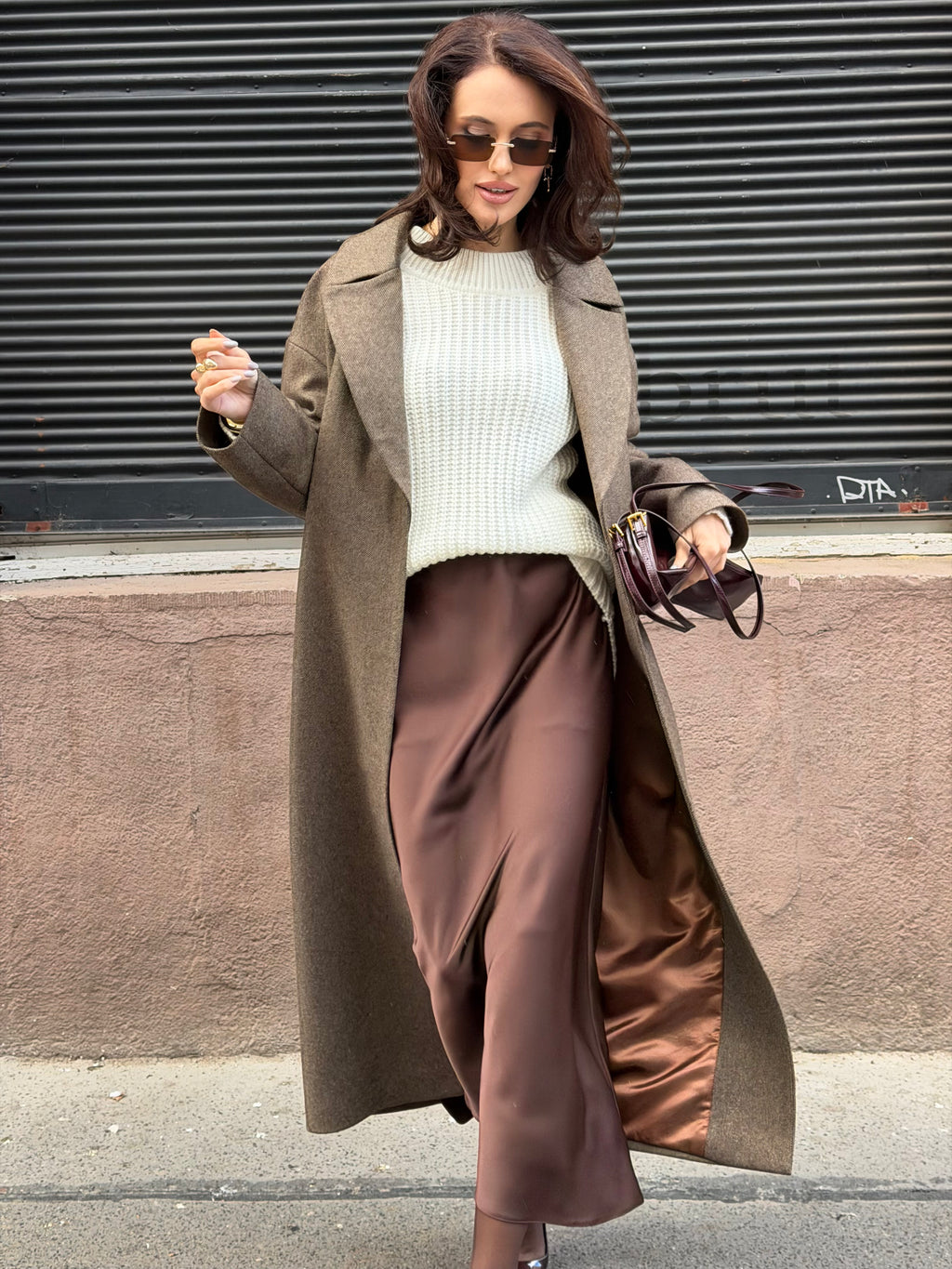 Kabát "Oversized" herringbone brown