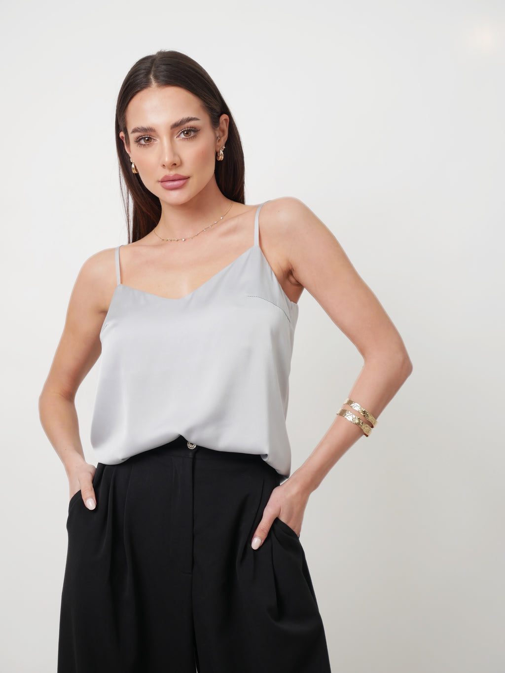 Saténový top "Basic" cold grey