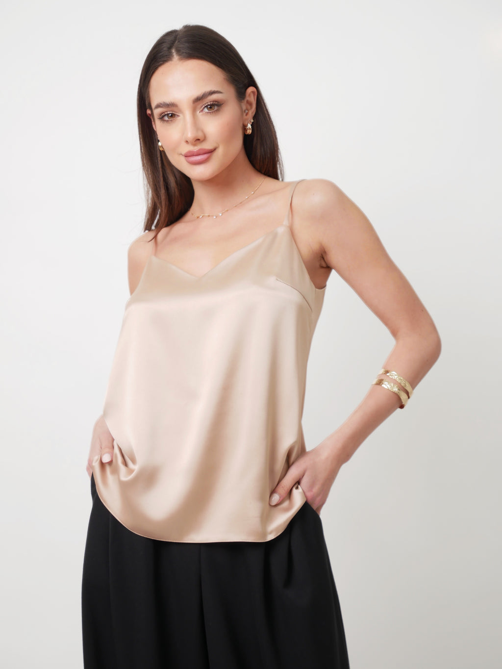 Saténový top "Basic" beige nude